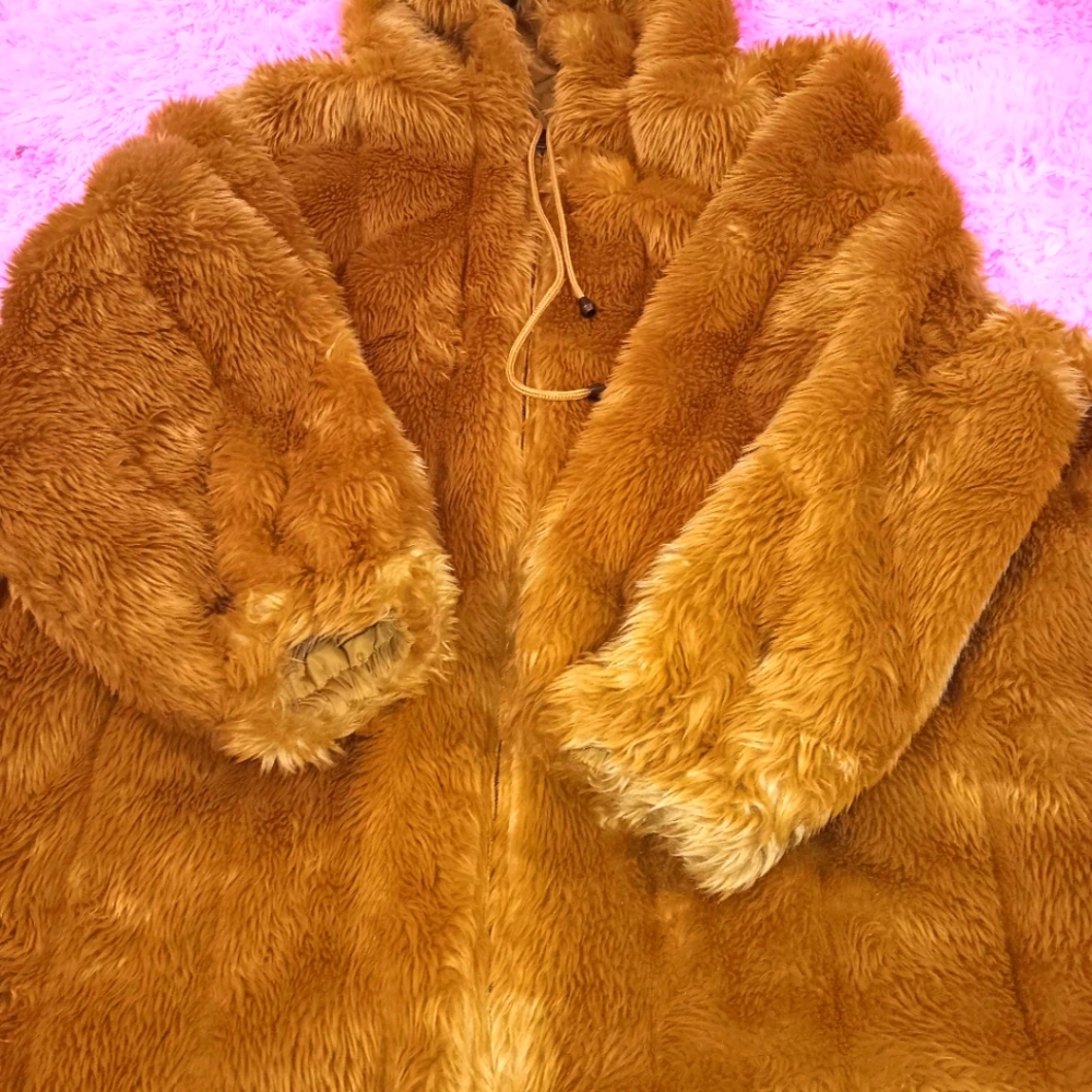 Suuuper warm and cozy hand tailored faux fur jacket